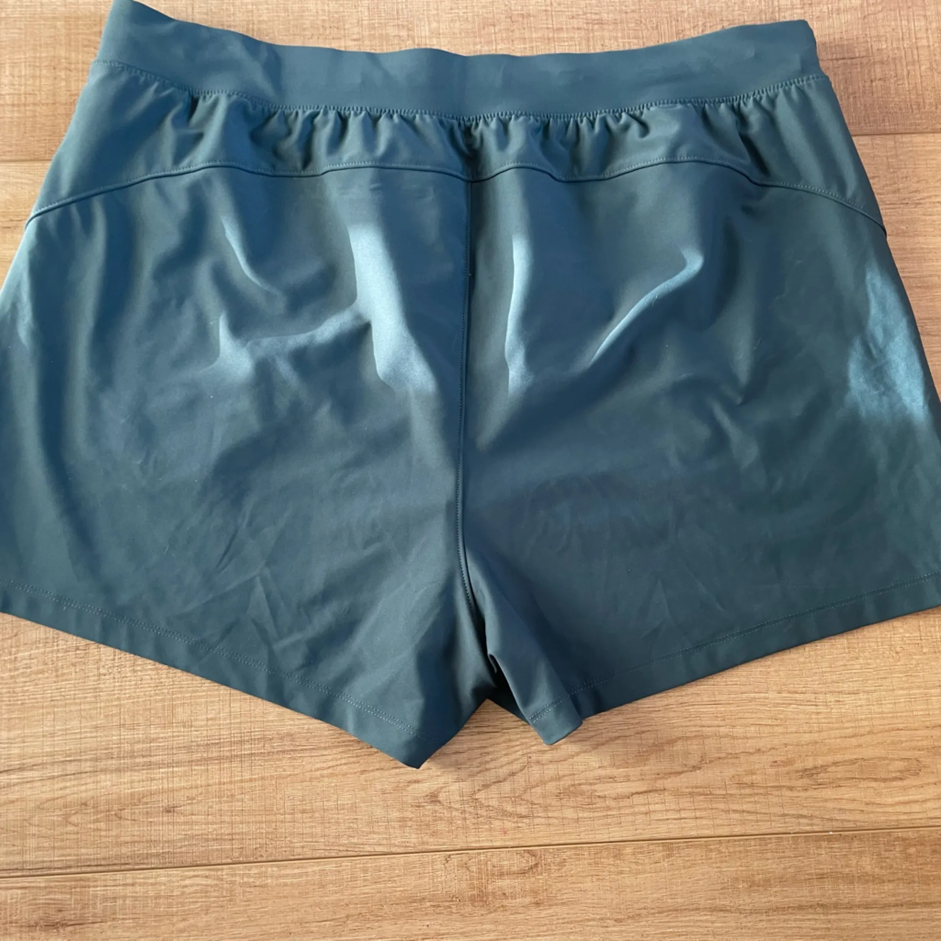 Bundle of 2 Old Navy Active Size XL Athletic Shorts PowerSoft Gray and Red Brown - Image 12