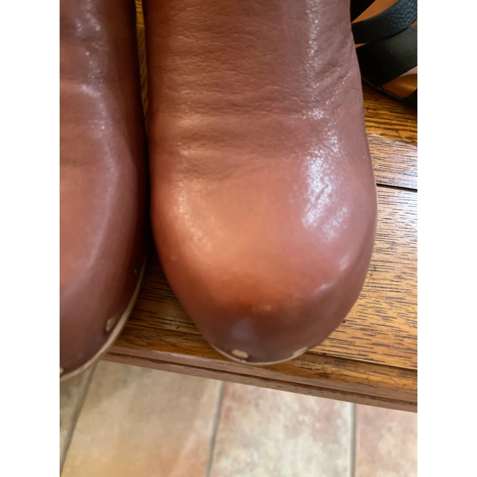 Paige Robbie Studded Clog in the whisky brown leather. Size 9 - Image 9