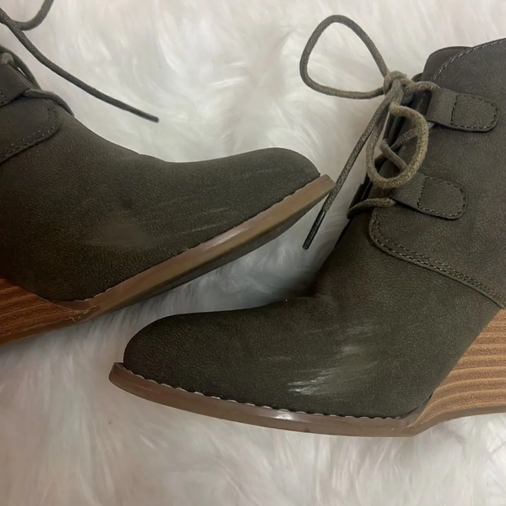 Nautica  wedge booties D20 - Image 11