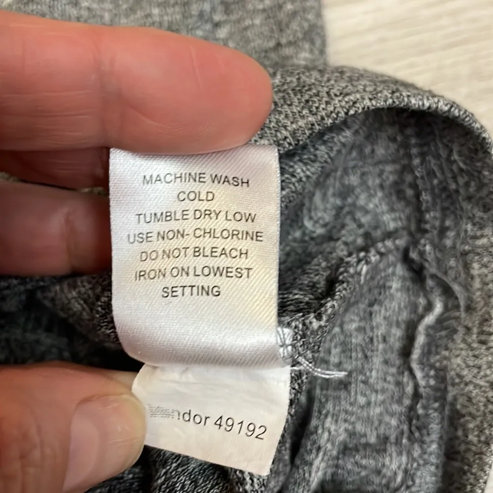 PacSun Heather Gray Women's Short Sleeve Boxy Fit T-Shirt Size Small - Image 11