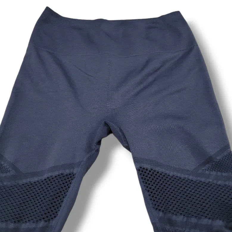 Fabletics Pants Size Medium W25"L23 Mosaic High Waisted 7/8 Leggings Activewear  - Image 4