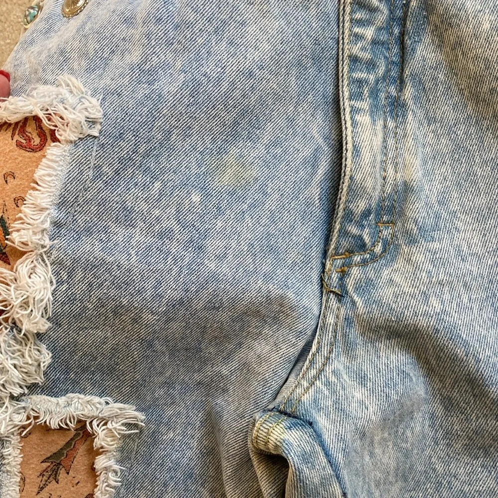 Southwestern Style High Waisted Distressed Jeans Patchwork Women Size 2 Vintage Blue - Image 7