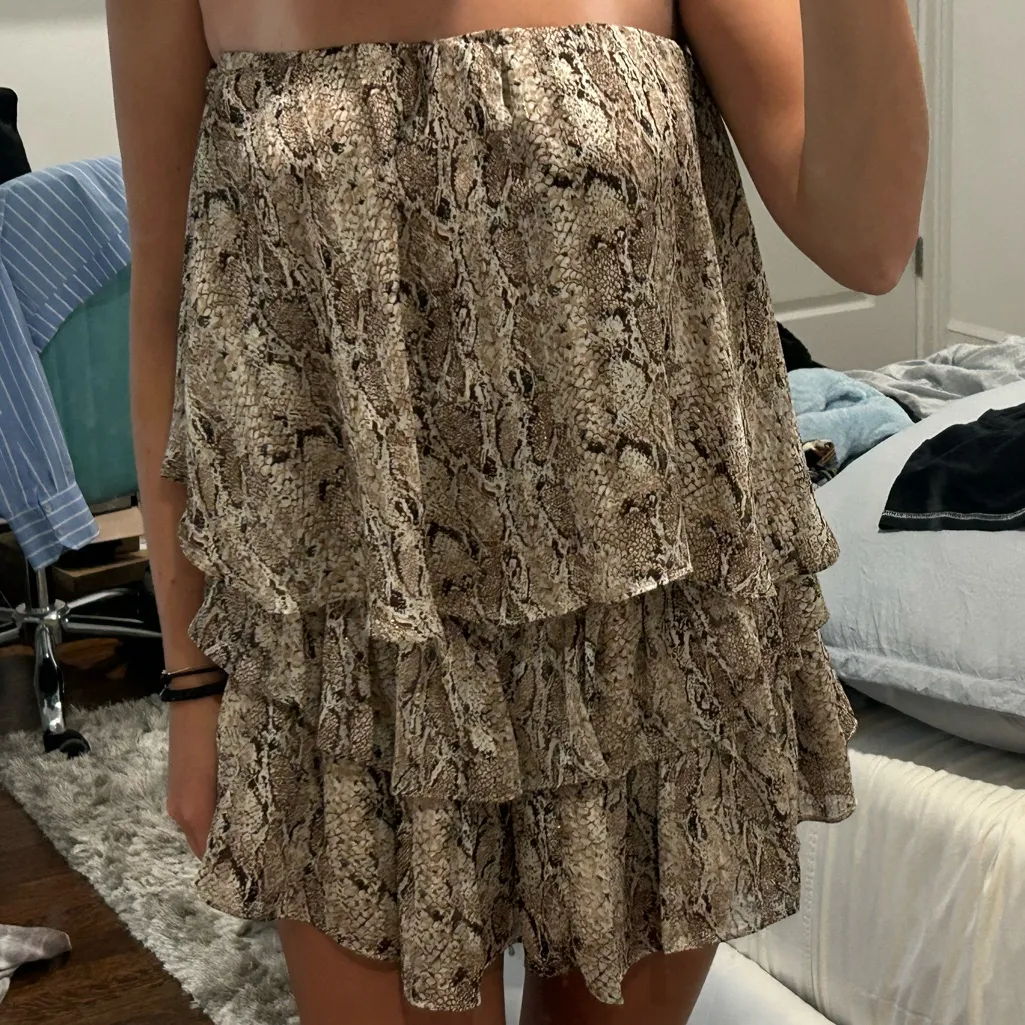 Eesome Snake Print Strapless Romper Brown Size M - Image 2