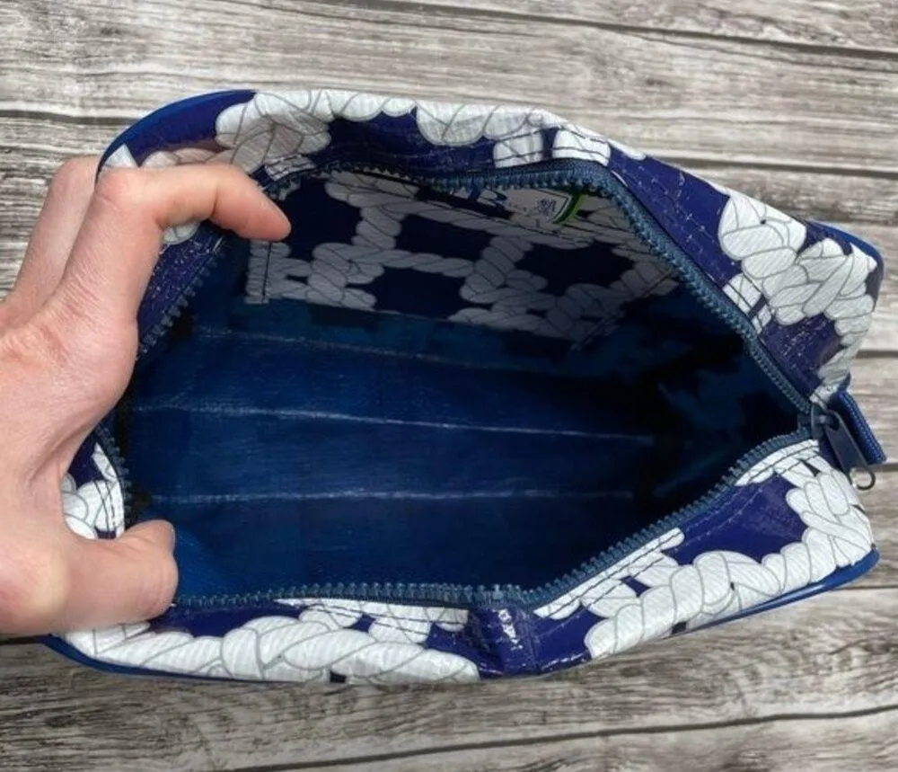 Bella Toiletry Bag Nylon Canvas Straps Rope Knot Pattern Zip Zipper Inner Pocket - Image 6