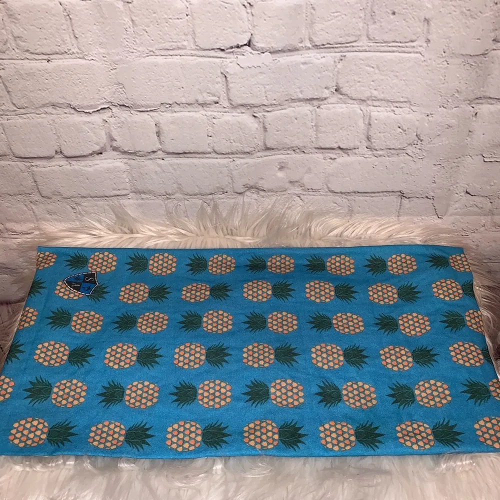 🇺🇸 NWOT SA Pineapple Turquoise Face Shield - Image 2