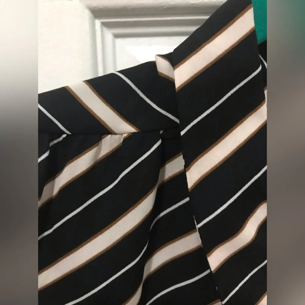 Ann Taylor Blouse Button  Black Cream Stripes Long Sleeve sheer flowy, size M - Image 6