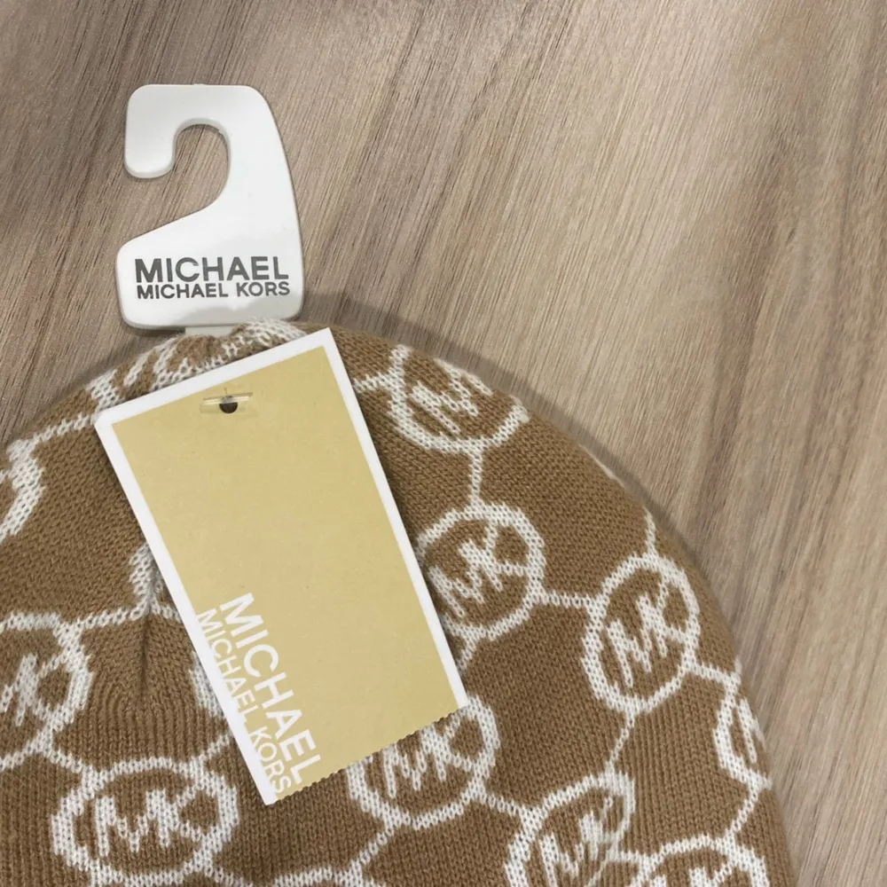 Michael Michael Kors Ladies MK Monogram Beanie Hat In Camel/Ivory One Size NWT - Image 2