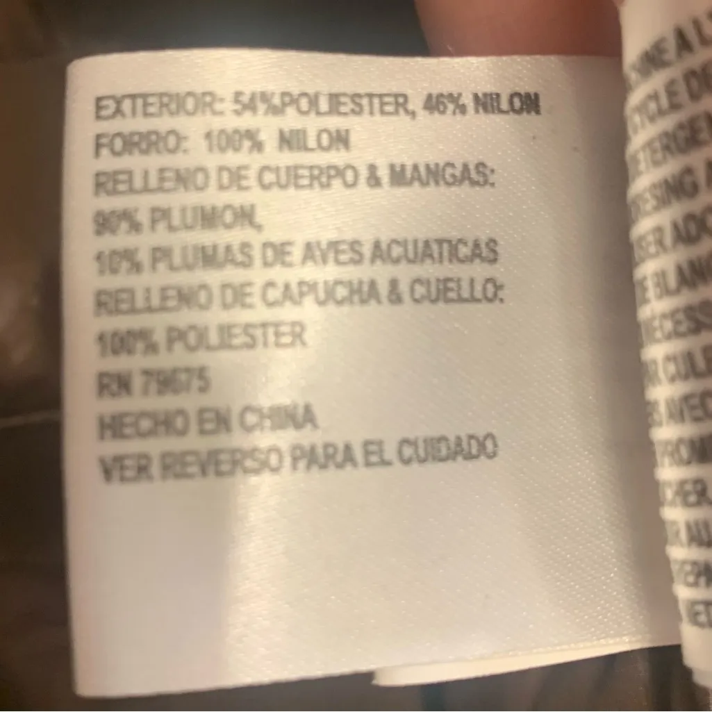 Michael Kors Soft Shimmer Gold Chevron Quilted Puffer Hooded Jacket.        2736 - Image 5