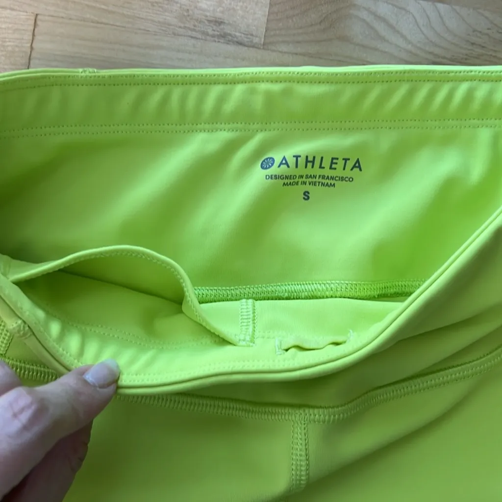 Athleta Contender 9" Mid-Rise Bike Shorts w/Zipper Pockets, Small - Image 7