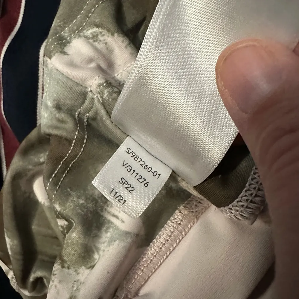 ATHLETA ULTIMATE STASH II CAPRI PAINTED ENERGY OLIVE XL - Image 6