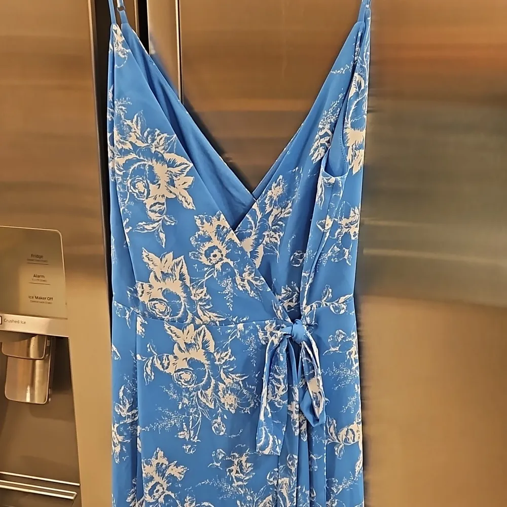 💕WAYF💕 The Angelina Floral Wrap Gown ~ Ocean Etoile Floral Print Medium M NWOT - Image 10