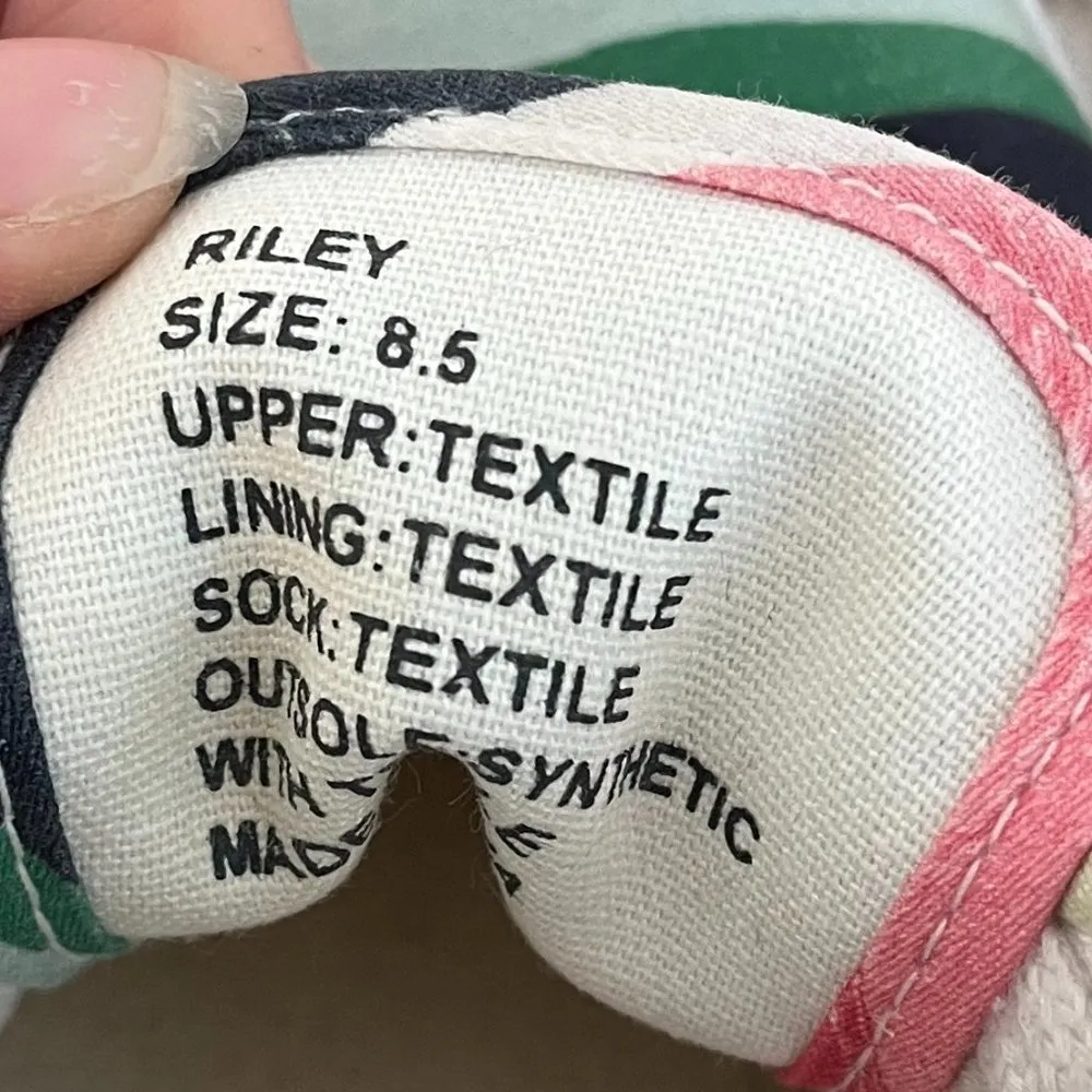 Women's 8.5 Crown + Ivy Flats - Image 6