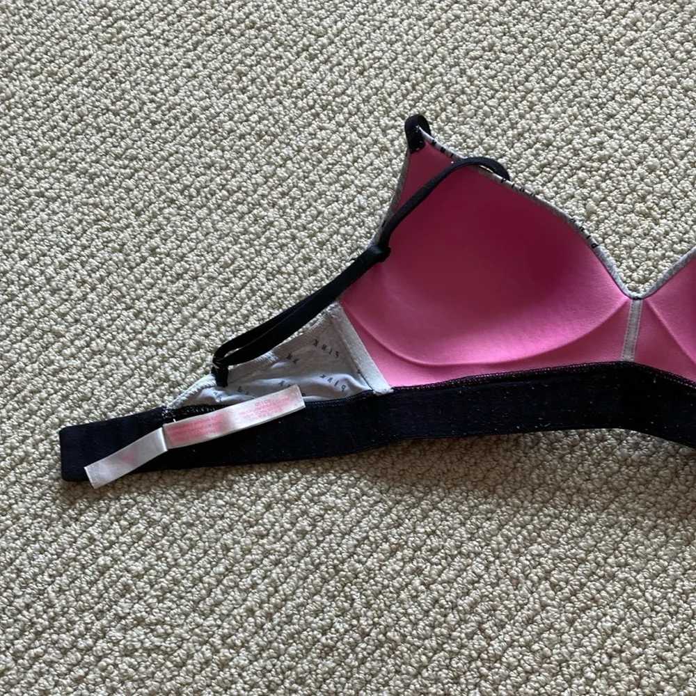 Victoria’s Secret T-Shirt Lightly Lined Wireless Bra Signature Black Grey EUC - Image 6