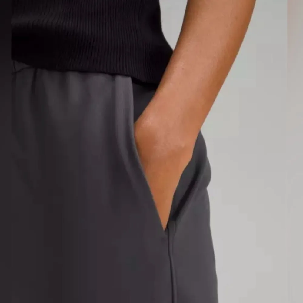 Lululemon Tapered Leg Mid Rise Pant Luxtreme Dress Pants Graphite Grey XL NWT - Image 5