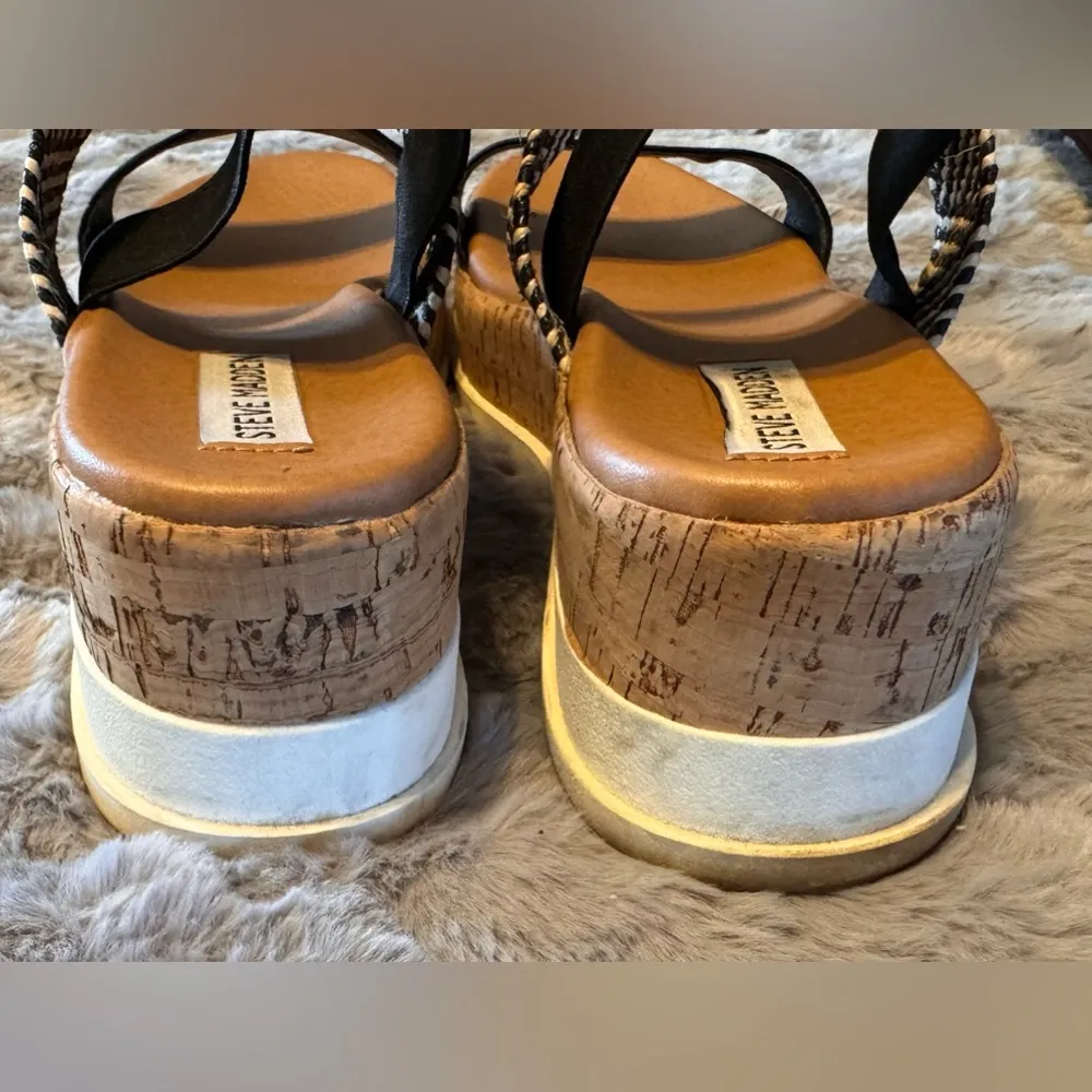 Steve Madden Platform Sandals 9.5 - Image 4