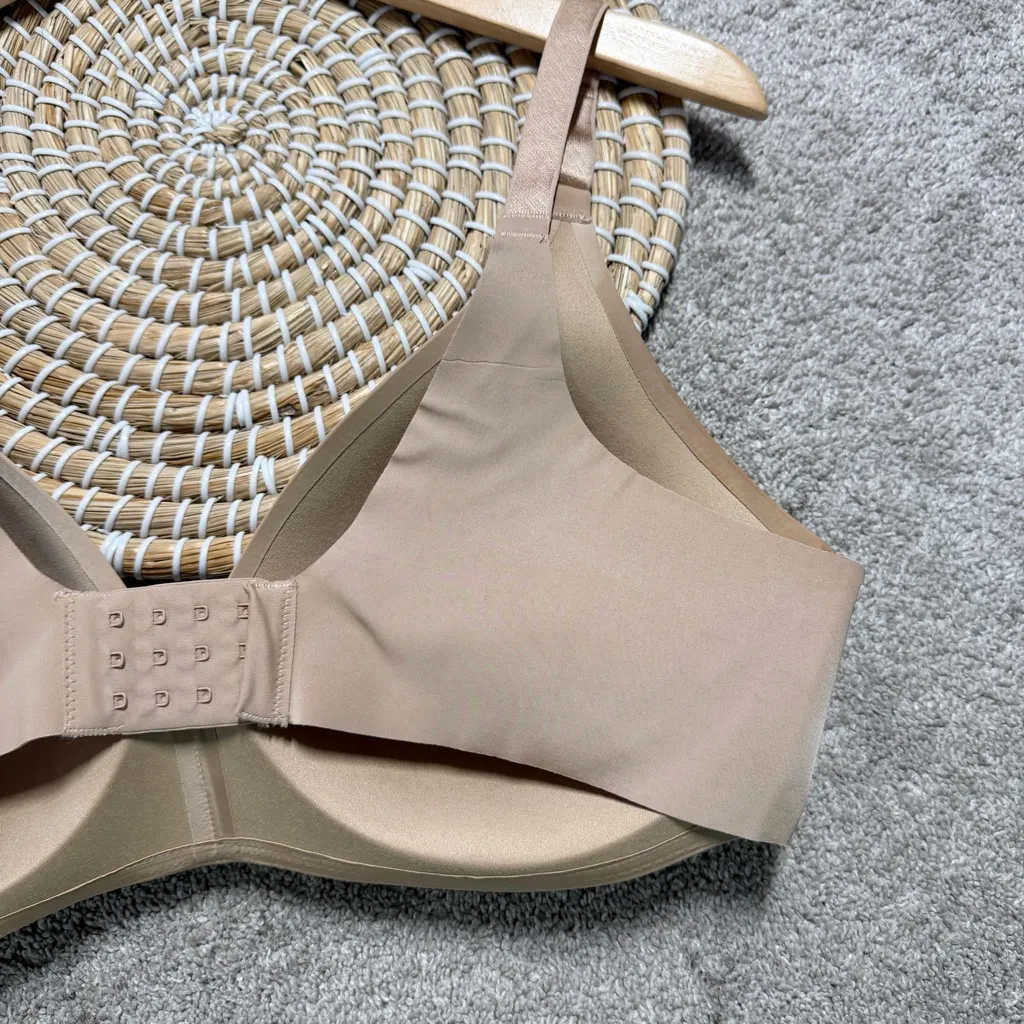 Soma Women’s Vanishing 360 Wireless Bra in Warm Amber 38C - Image 7
