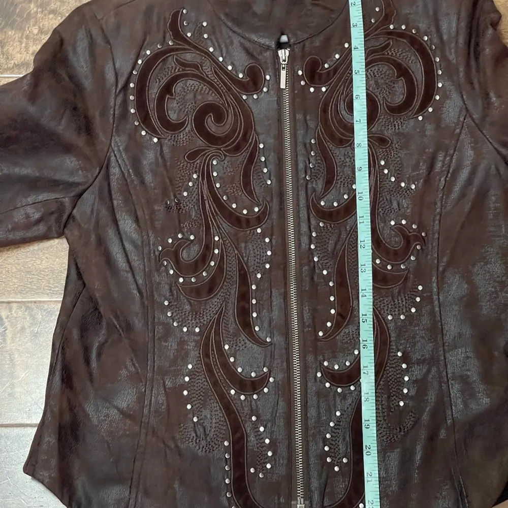 Reba Western Brown Faux Leather Jacket with Silver Accents Sz M - Image 7