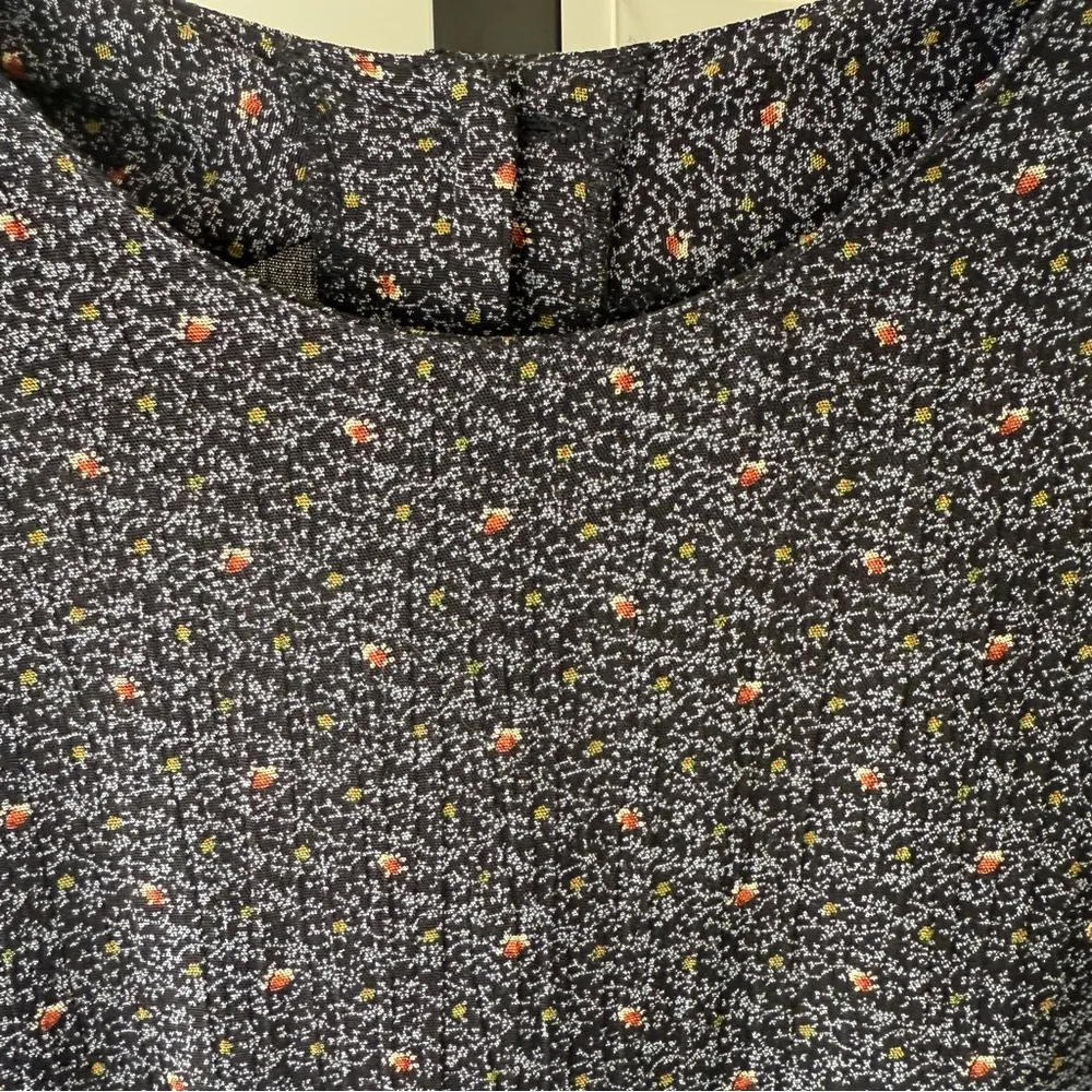 Vintage Floral Blouse Cottage Soft Modest Feminine Retro Layering Dark Academia Gray Size 10 - Image 4