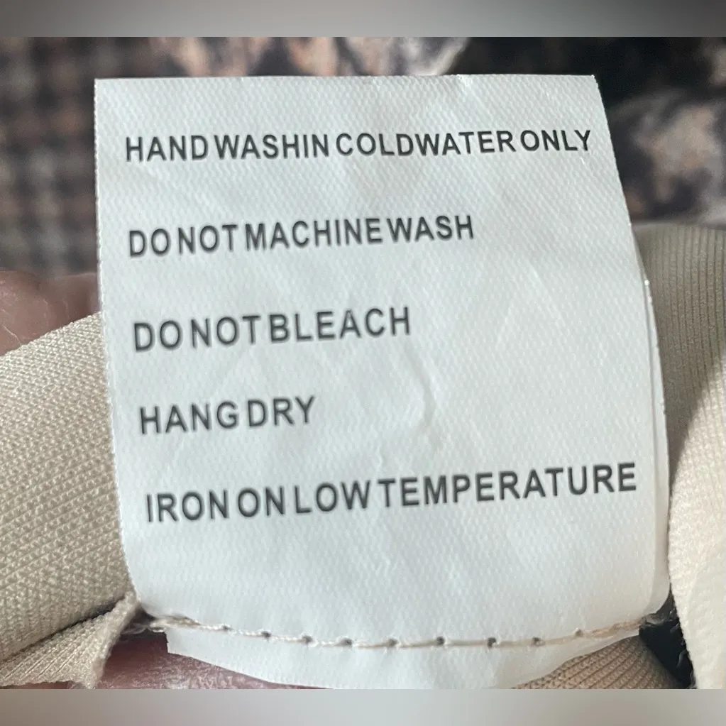 NWT Solitaire Tan / Gray Houndstooth Faux Suede Trench Coat, Waist Tie; size XL - Image 8