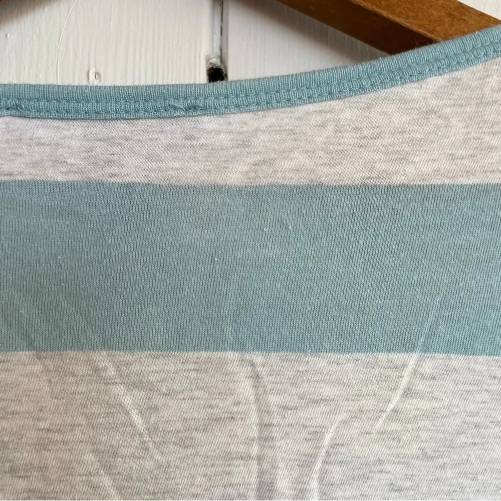 ⭐️ Forever 21 basic striped long Sleeve Shirt Size Small - Image 3