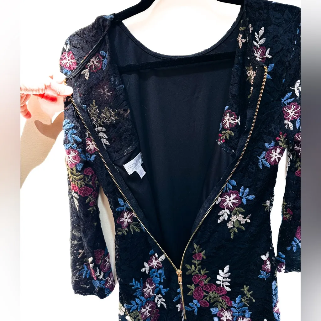 Bisou Bisou 3/4 Sleeve Floral Shift Midi Dress Lace with Floral Embroidery - Image 4