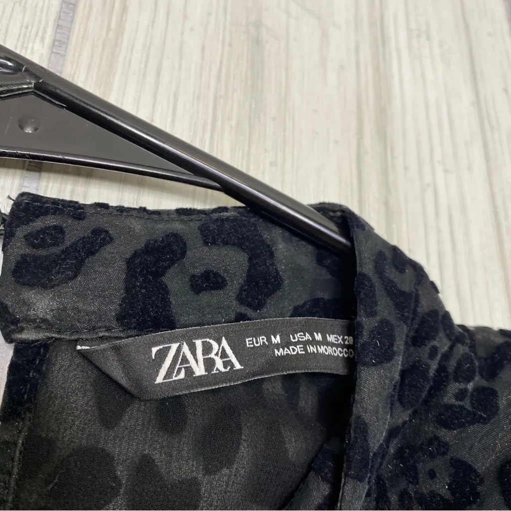 Zara Organza Velvet Animal Print Puff Sleeve Top size M Medium - Image 13