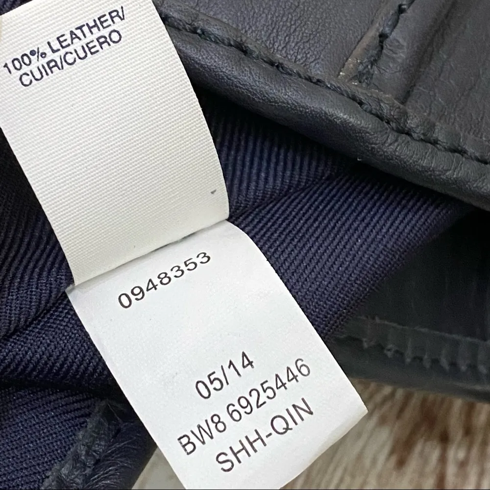 Tommy Hilfiger Postino Navy/Red Color-block 100% Leather Trapezoid Satchel Bag - Image 15