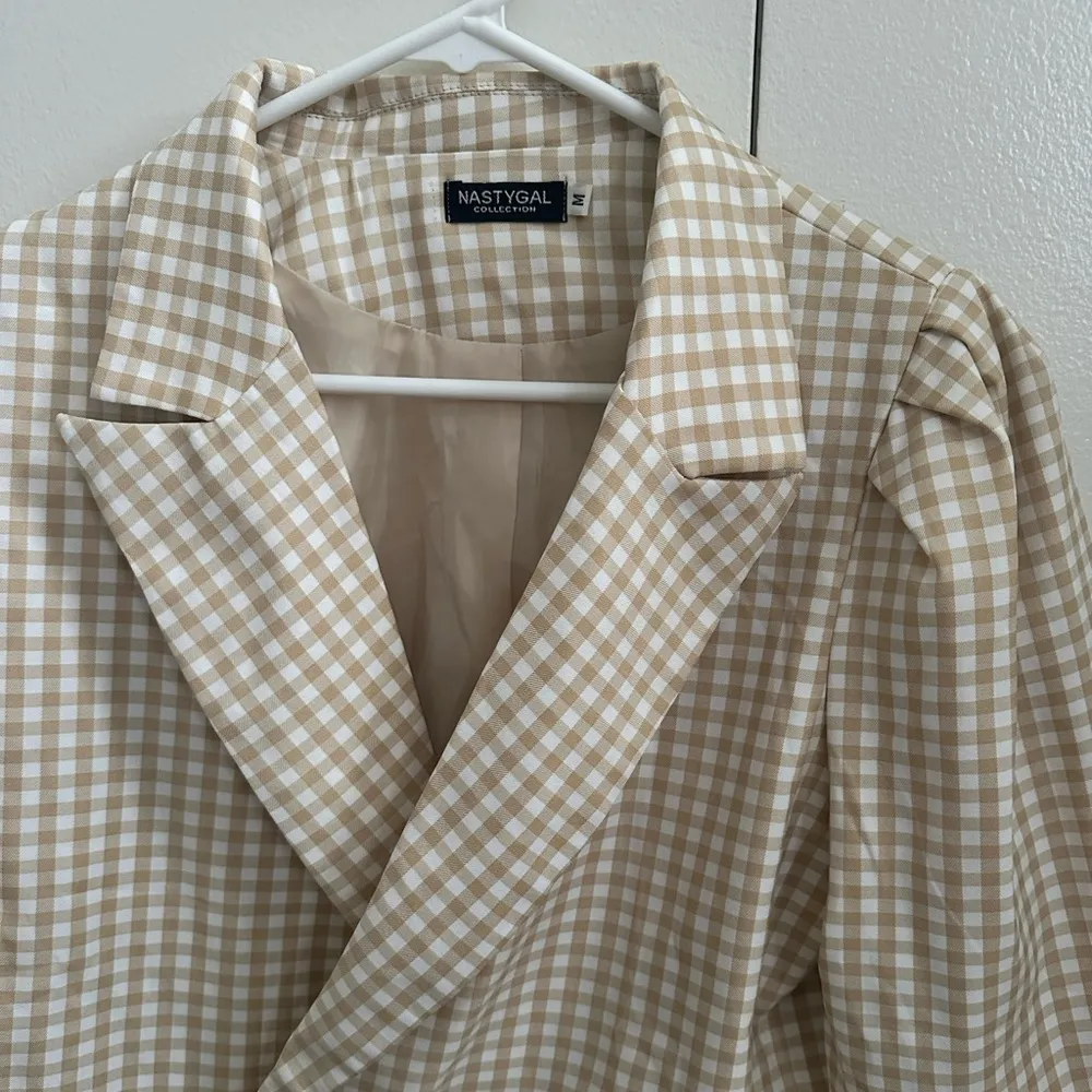 Gingham puff sleeve cropped blazer - Image 2