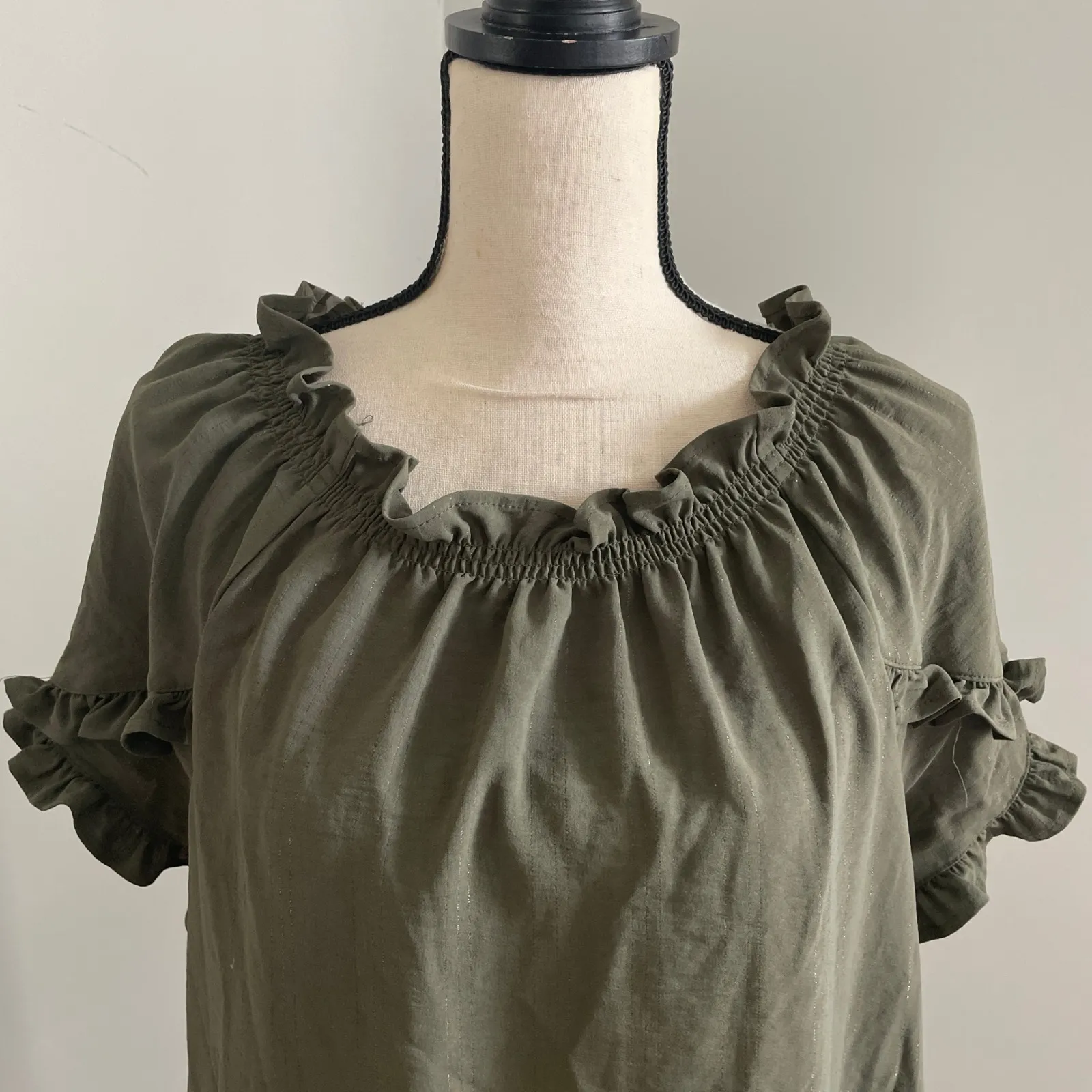 Como Vintage Olive Green Ruffle Trim Top Bow‎ Tie Neck Blouse Medium - Image 8