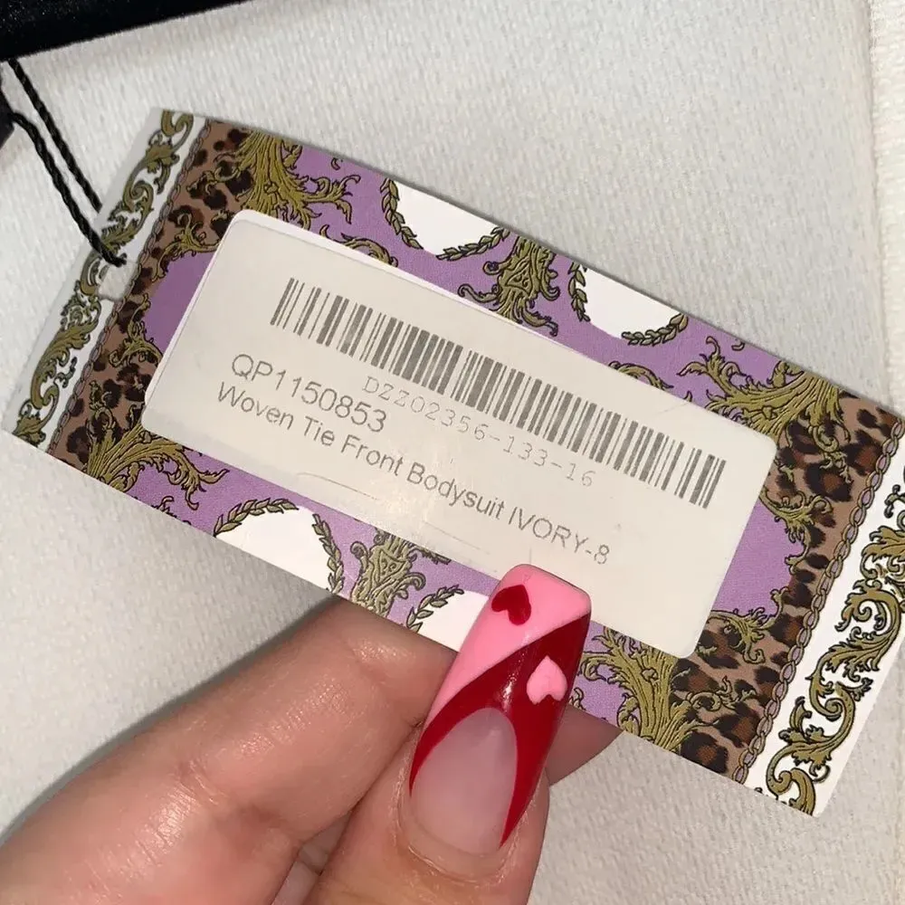 Boohoo White Black Tie Front Bodysuit Size 4 - Image 4