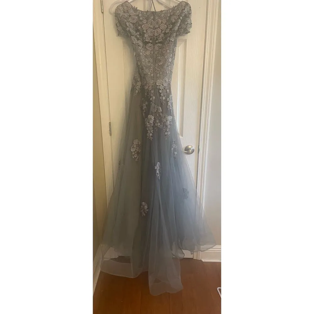 La Femme Silver/Grey Full Length cap sleeve full lace overlay evening gown, A29 - Image 6