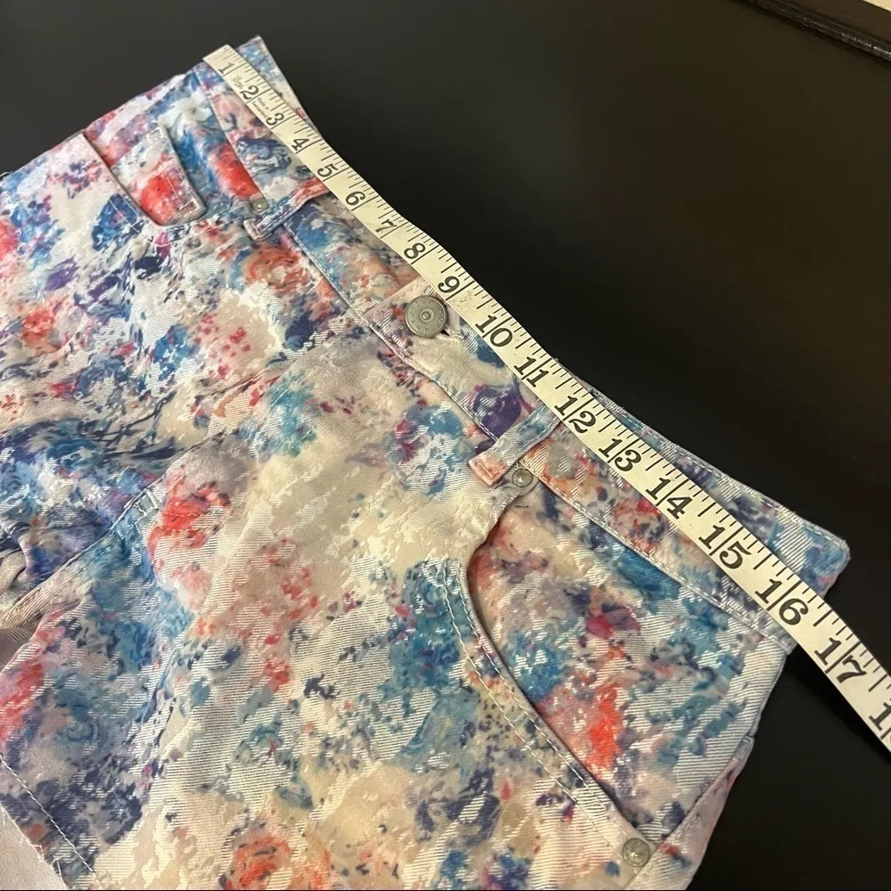 Top Shop Moto colorful distressed velvet jean shorts, button fly size 28/29(M) - Image 9