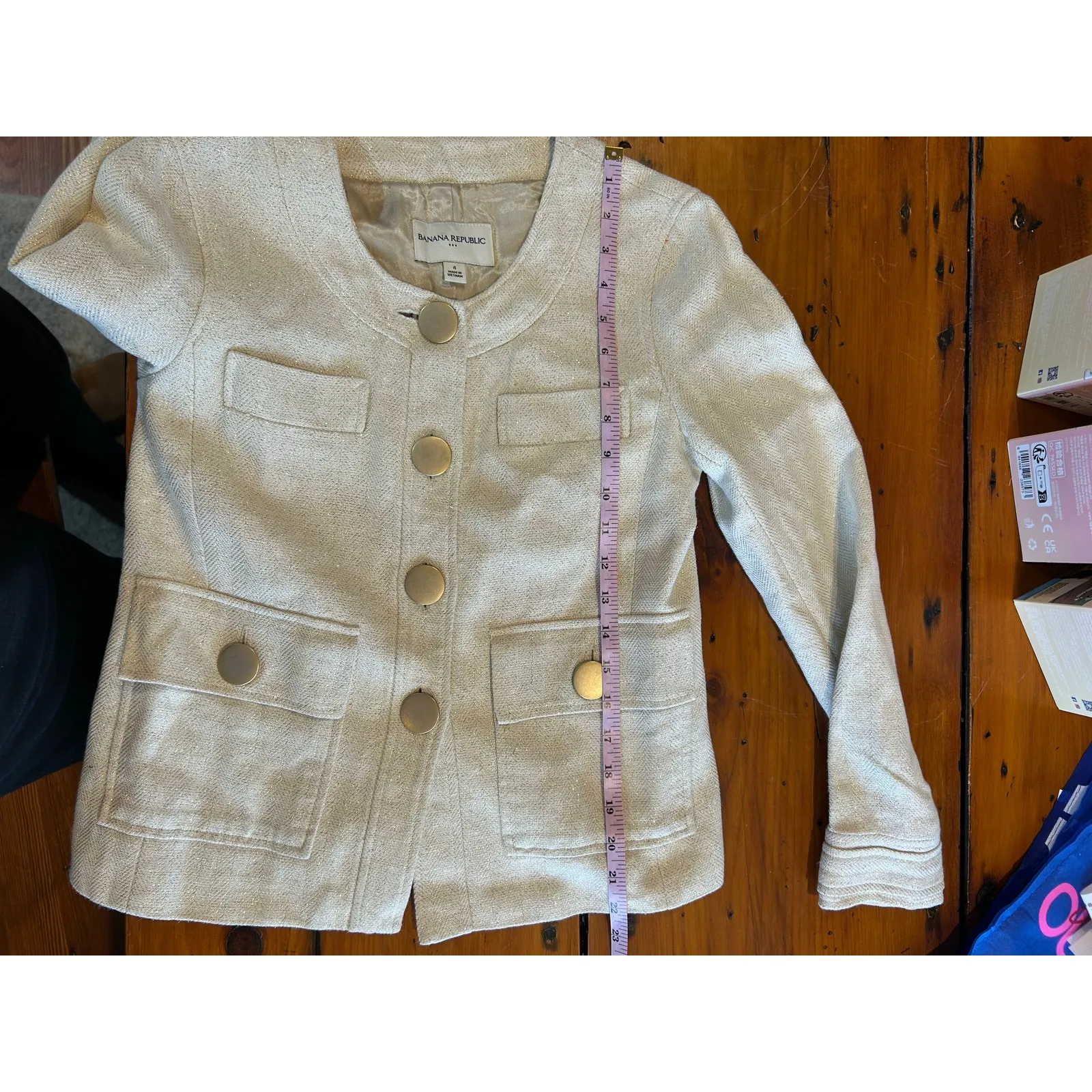 Banana Republic blazer size 4 cream gold round neck gold buttons festive holiday - Image 6