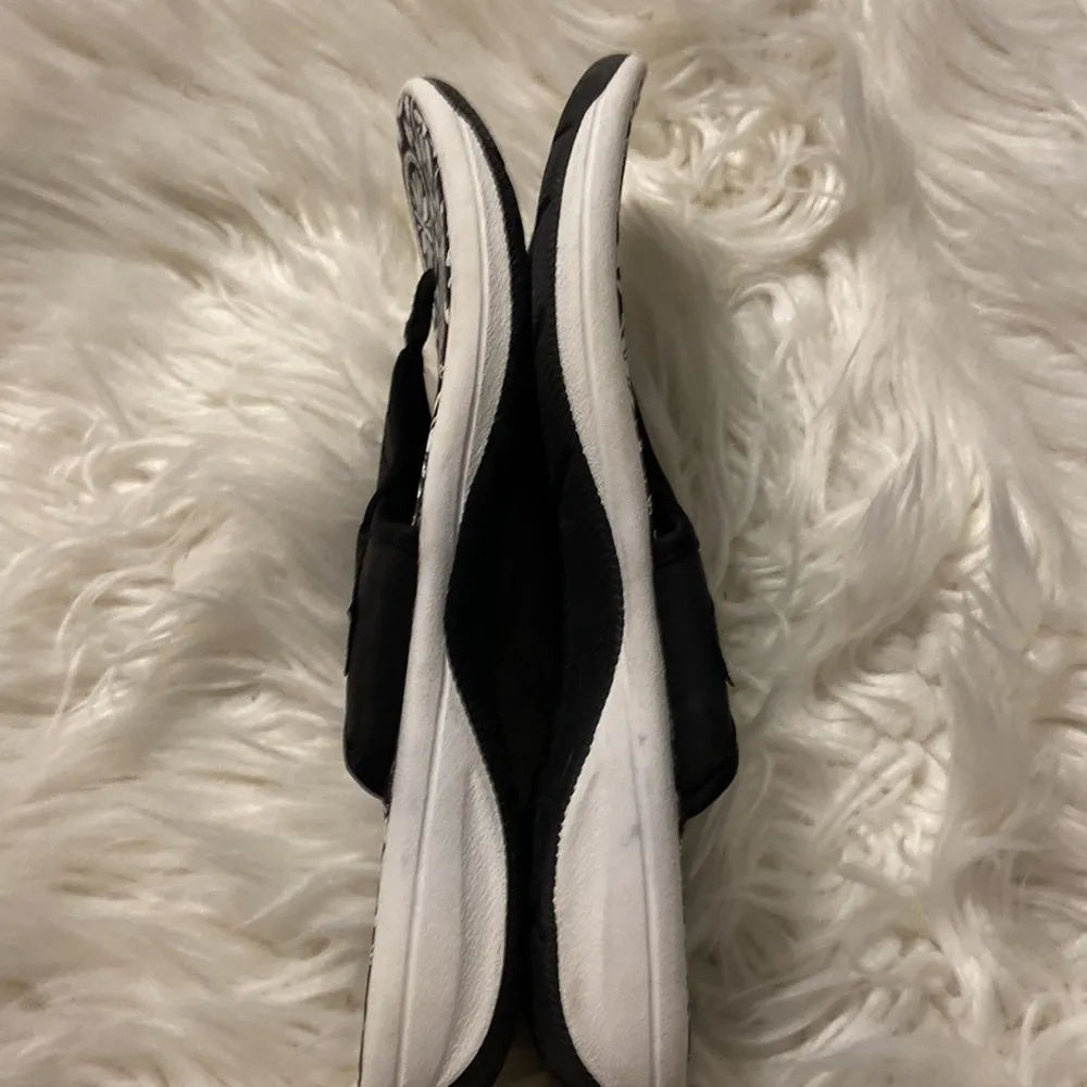 Coral Bay Sandals brand new size 10 black and white - Image 8