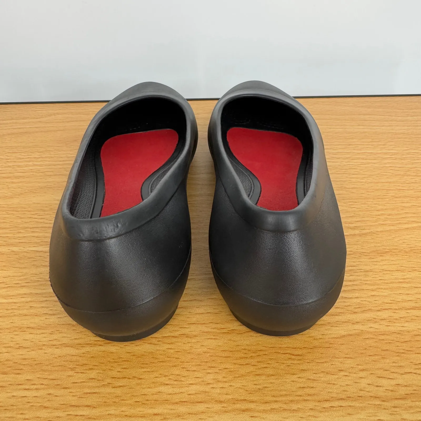 Crocs shoes Lina women's 8 iconic comfort slip on rubber ballet flats black NEW - Image 5