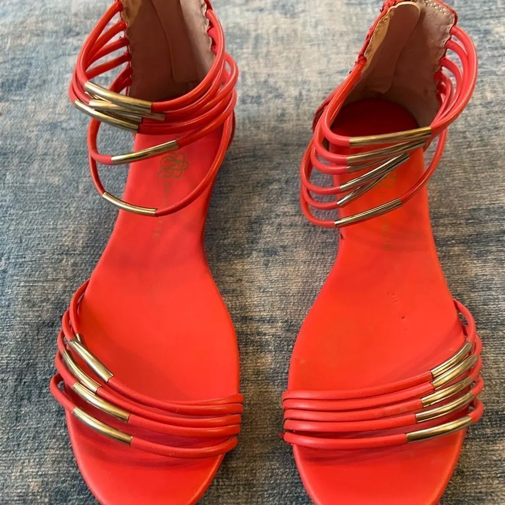 Rock & Republic Coral Gold Tone Accent Strappy Back Zip Sandals Approx Size 11.5 - Image 5