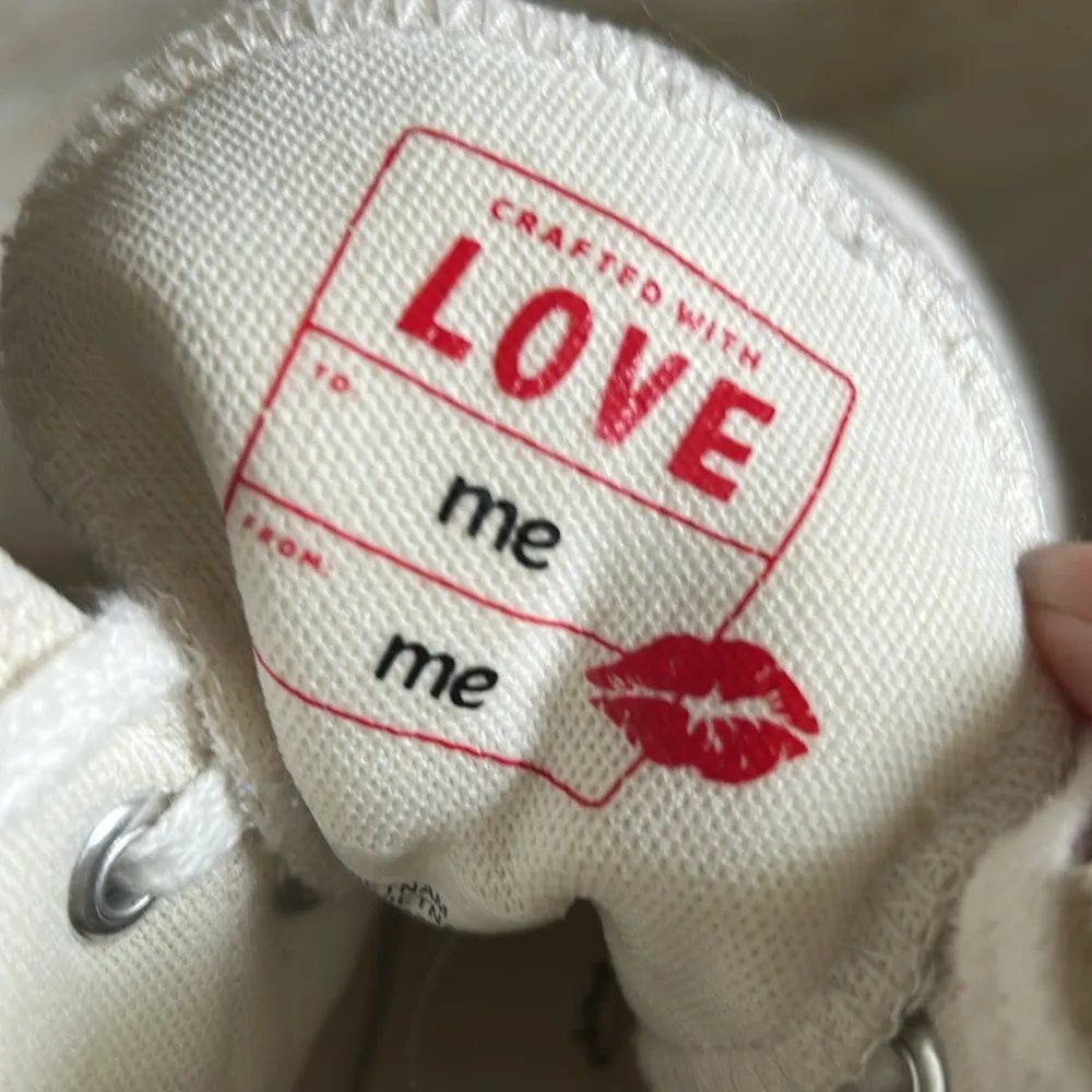 Converse Chuck Taylor High-Top All Star Lift Platform Sneakers W/Hearts Size 9.5 - Image 15