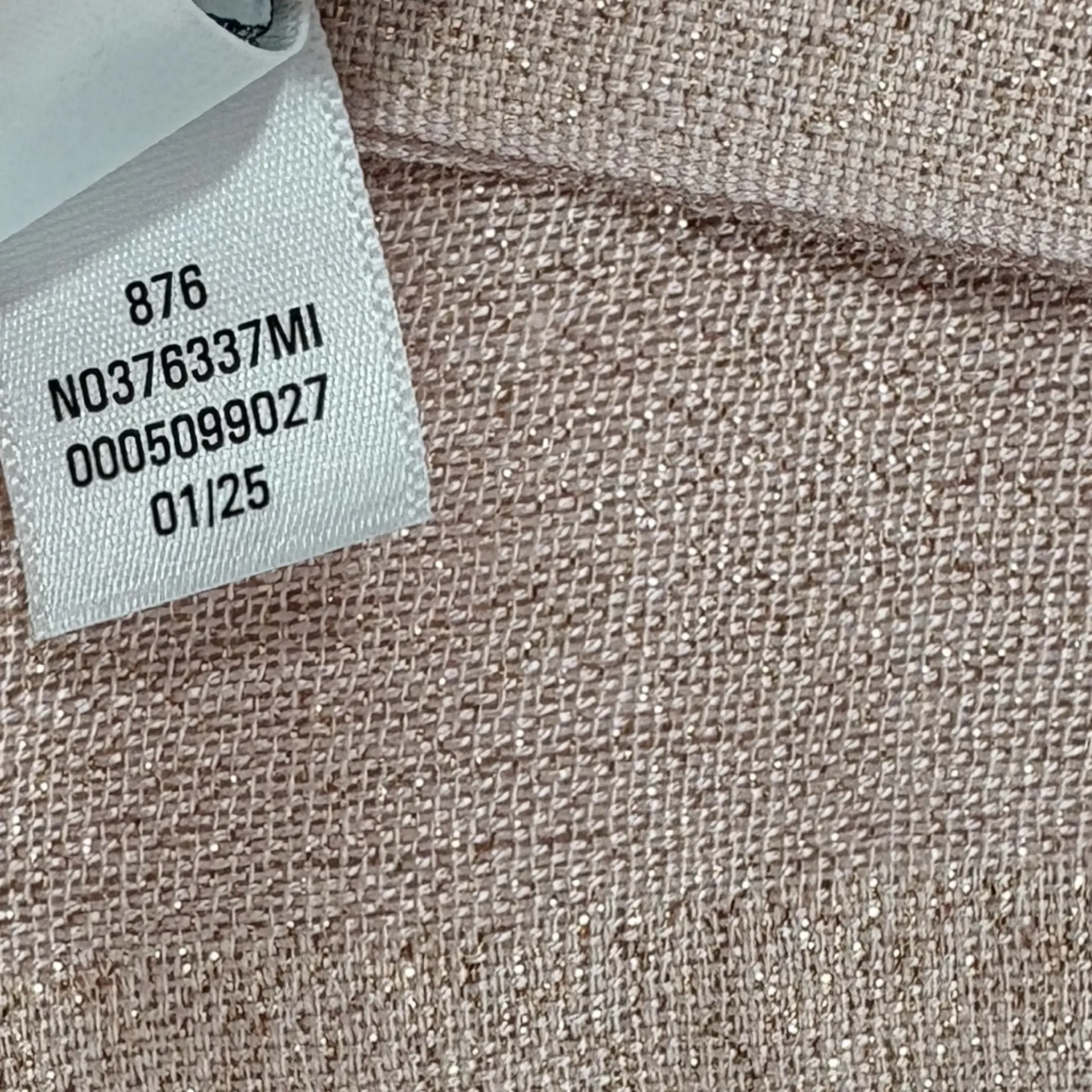 NORDSTROM pink metallic lightweight wrap scarf - Image 5