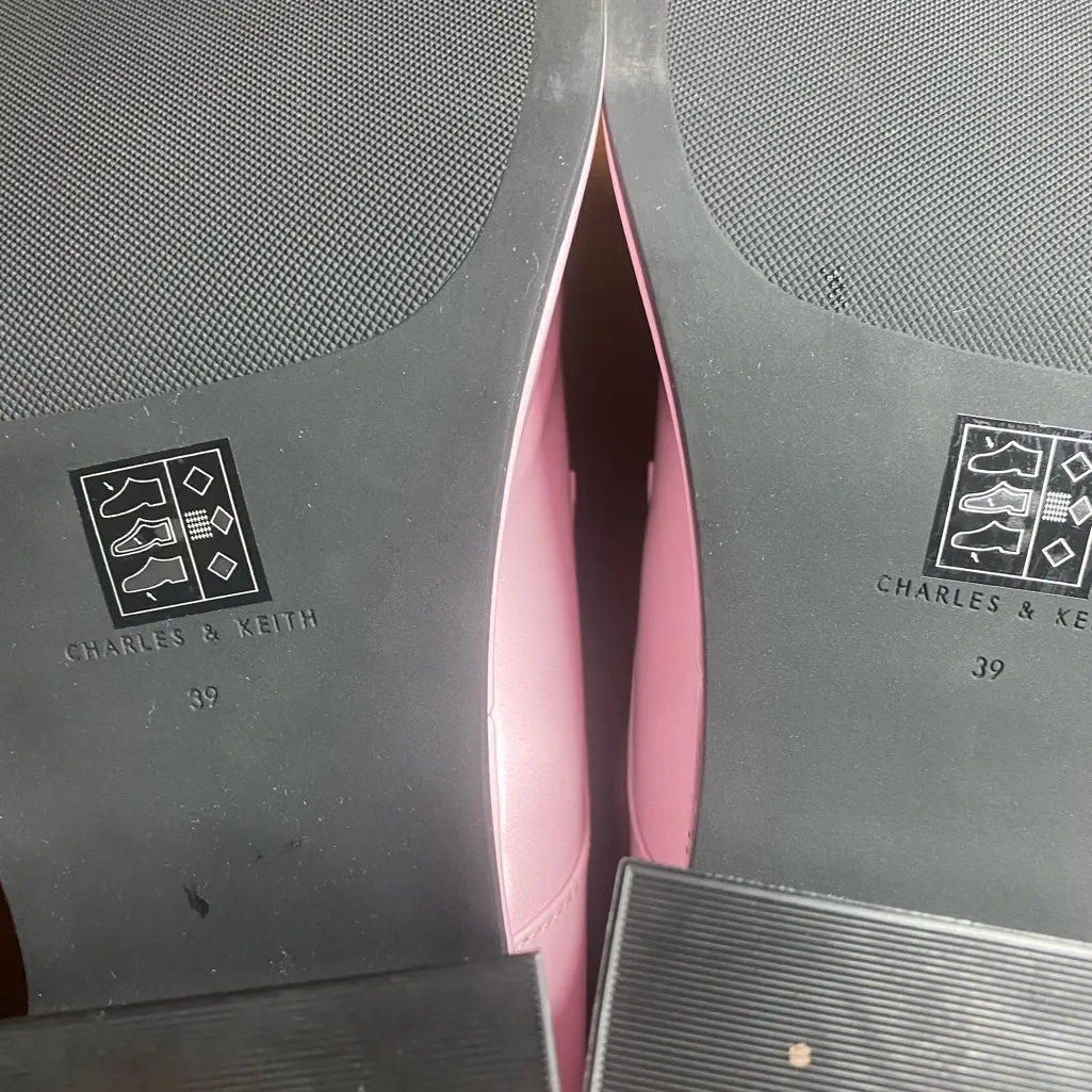 Charles & Keith Pink Platform Shoes - Image 7