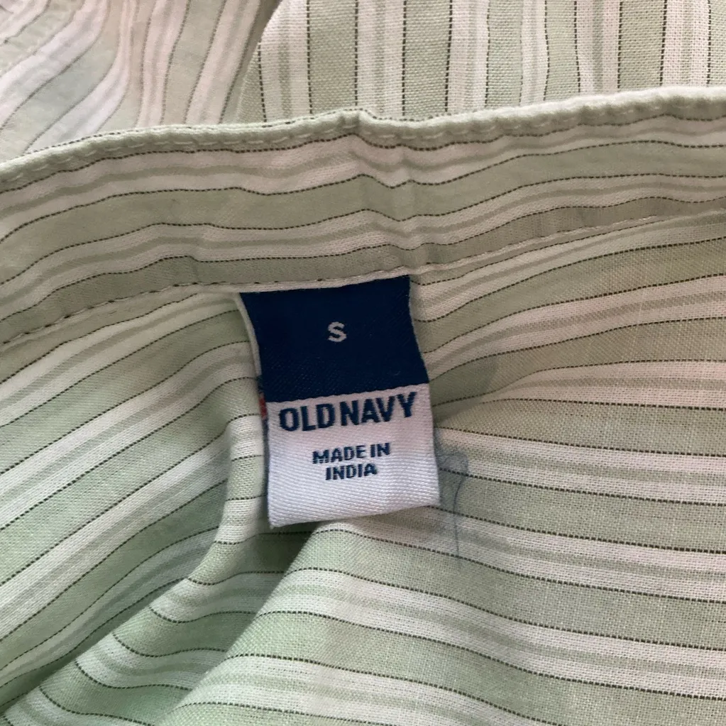Old Navy Light Green Striped Button Down Shirt Size Small - Image 6