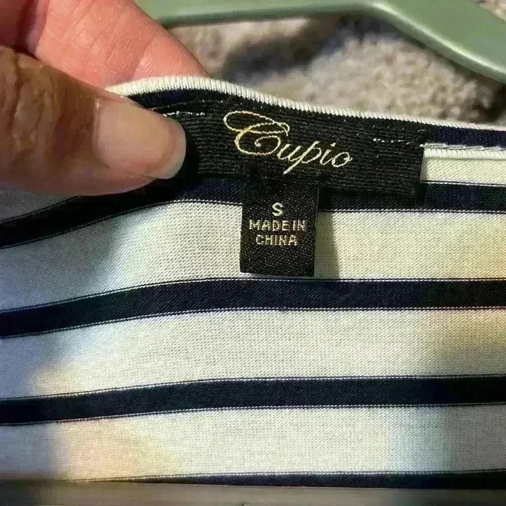 Cupio size s shirt which collar details - Image 5