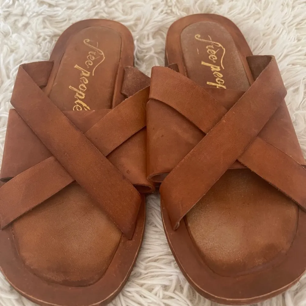Free People del mar slide crossover Tan Leather  sandals Size 37 EUC - Image 2