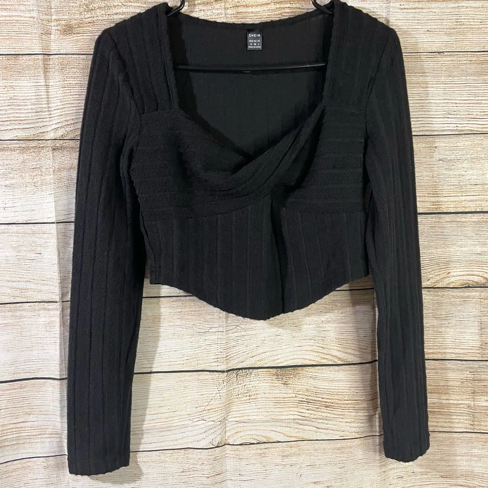 ribbed knit twist front sweetheart neck soft top women Size Medium - Image 3