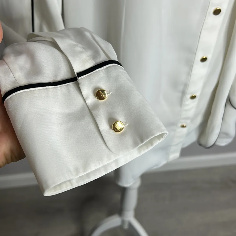 Calvin Klein • long sleeve button down collared blouse - Image 91