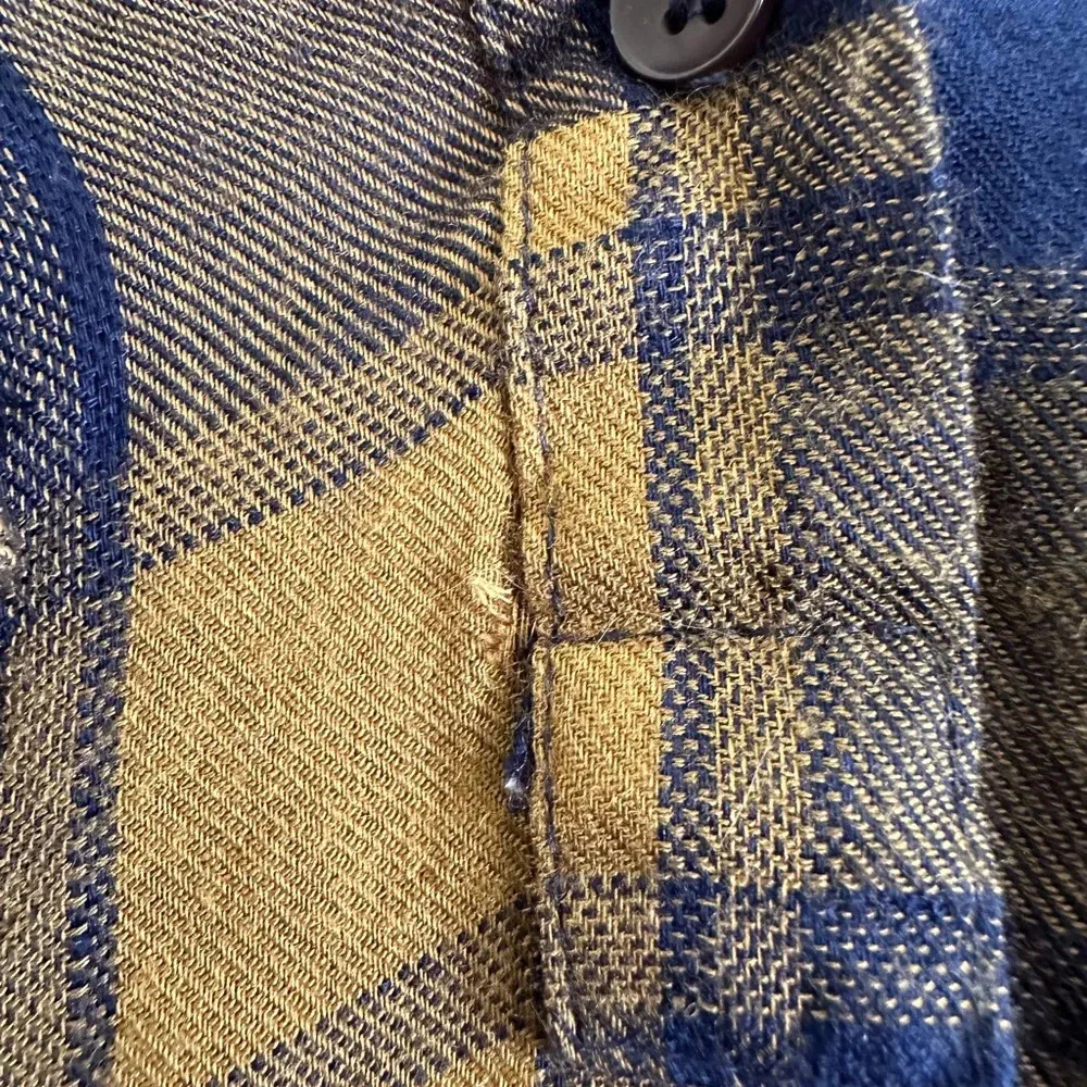 Umgee gingham raw hem button front long sleeve tunic size M green blue - Image 13