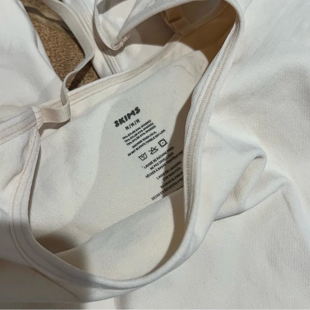 Seamless Sculpt BUTT LIFTING OPEN BUST BODYSUIT Size:L - Image 8