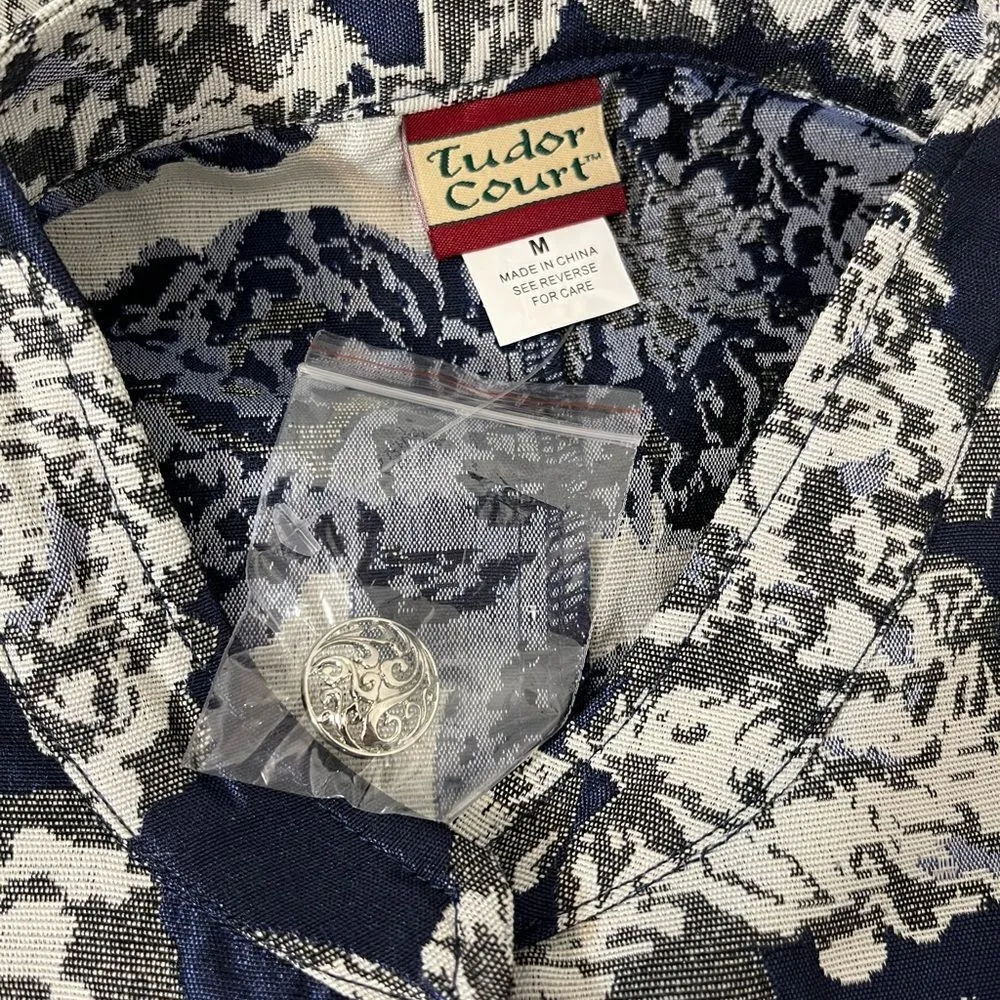 Tudor Court Button Down Jacket White Size M - Image 5