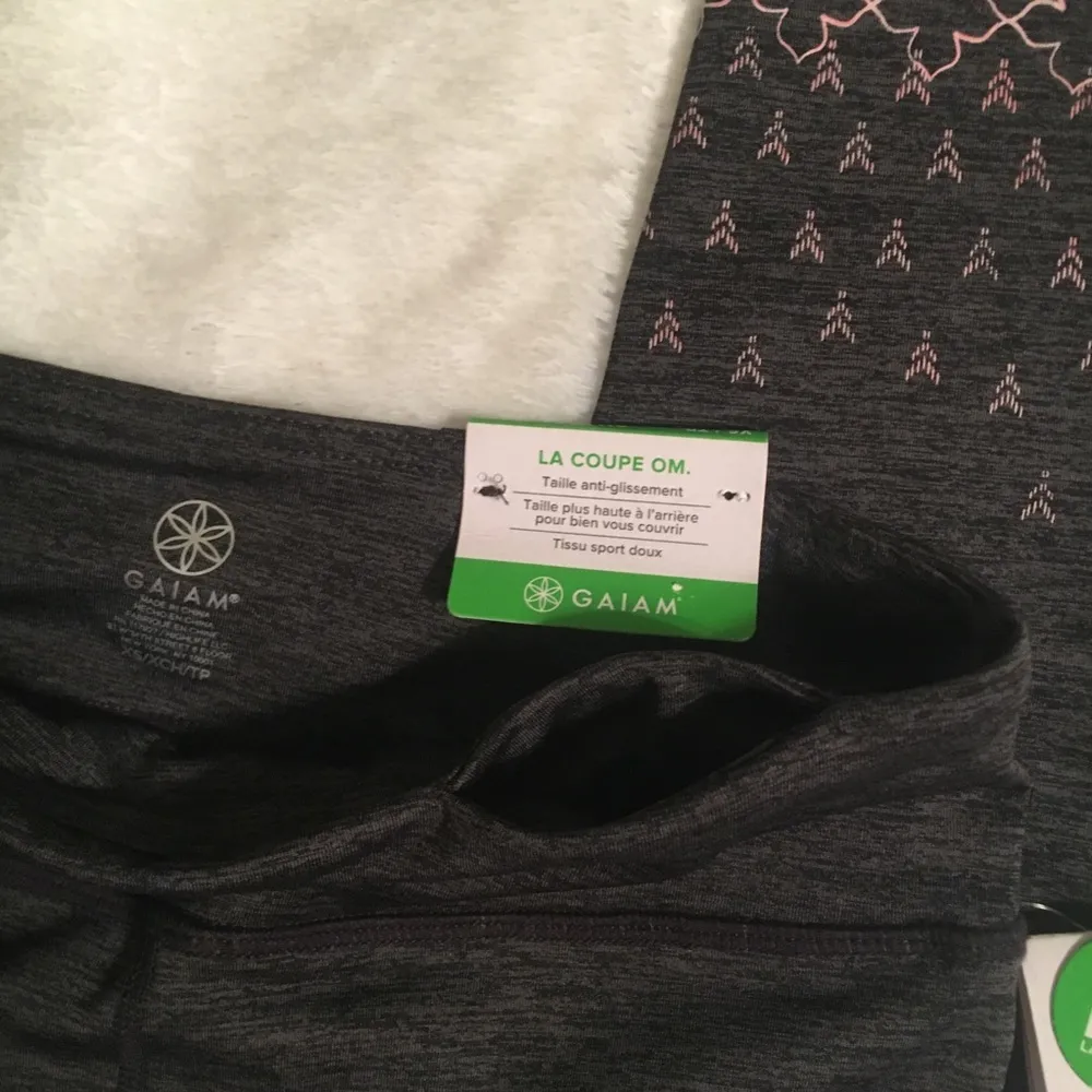 GAIAM Yoga Pants - Image 7