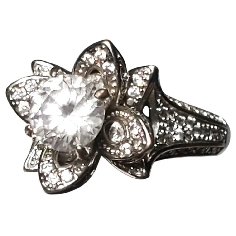 Round Cut CZ Stone Lotus Flower Engagement Ring Silver Tone Size 6 - Image 2