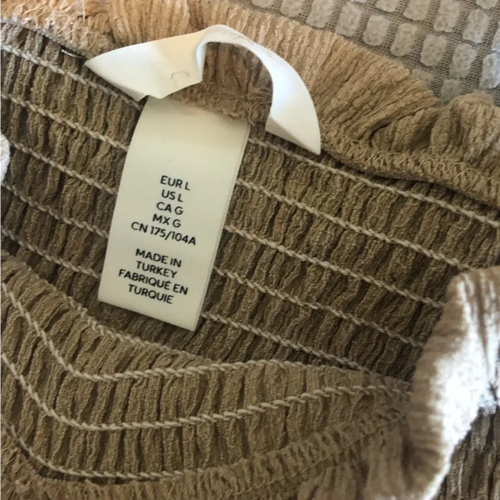 H & M sleeveless calf-length dress in crinkled jersey. Tan size L - Image 3